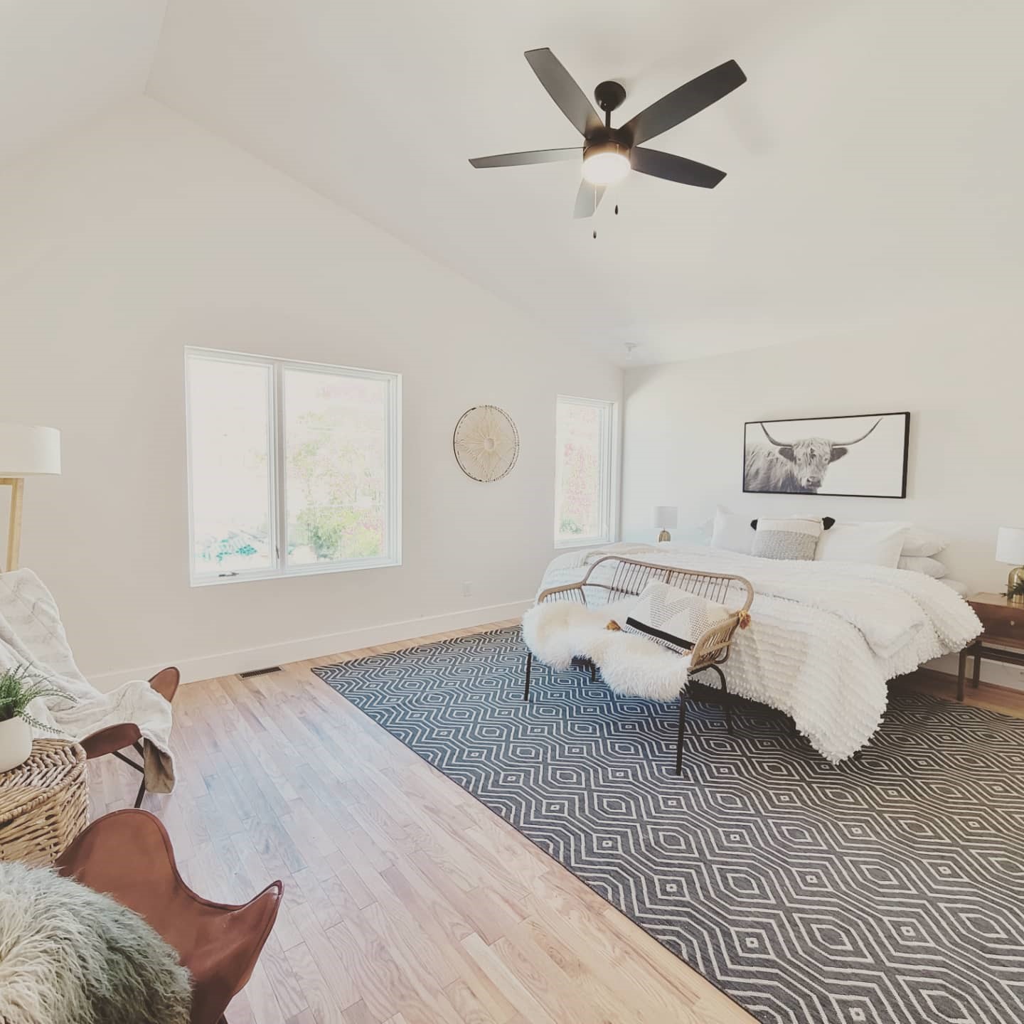 https://uichomes.com/wp-content/uploads/4172-Folsom_5.jpg